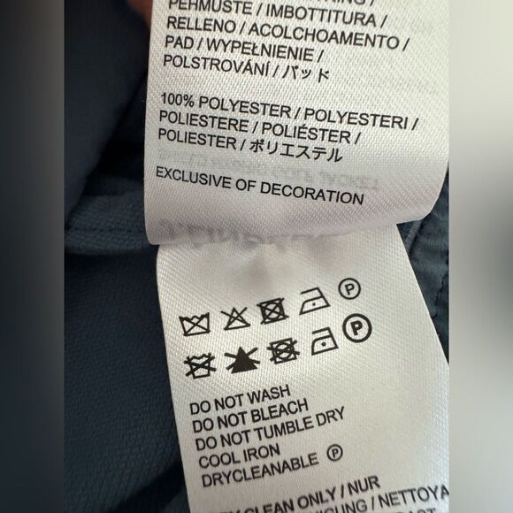 J.Lindeberg Women’s Shield Hybrid Golf Jacket Sz XS Blue PrimaLoft Windproof EUC - Picture 11 of 11